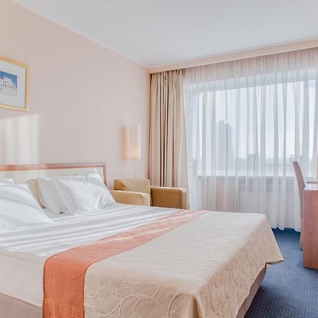 Intourist Hotel Zaporizhia Room photo